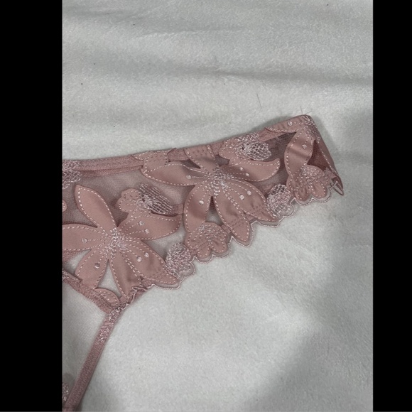 NWT $39 Victoria Secrets Lux Embroidered Thong Panty‎ Demure Pink [ Large ] - Picture 6 of 12